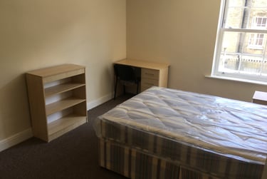 2 bed flat, High Street, Near university, Portsmouth, PO12HS - Image 7